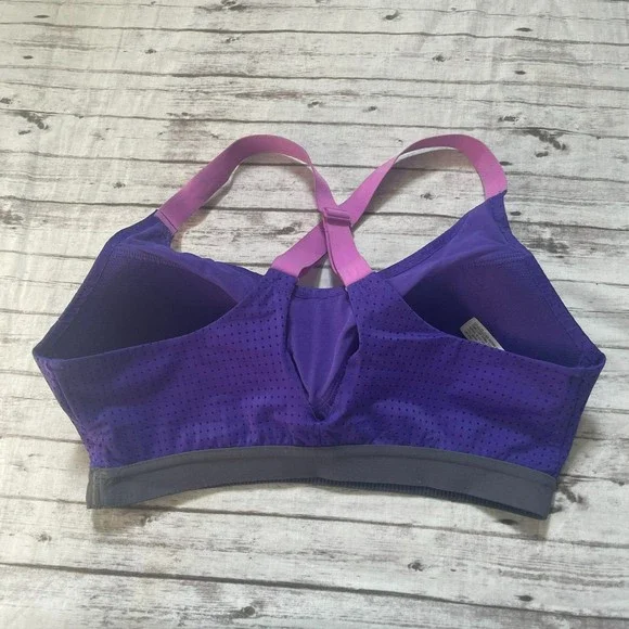 Victoria Secret  VSX Purple Cross Back Lightweight Sports Bra Sz 32D Wireless - Picture 4 of 6